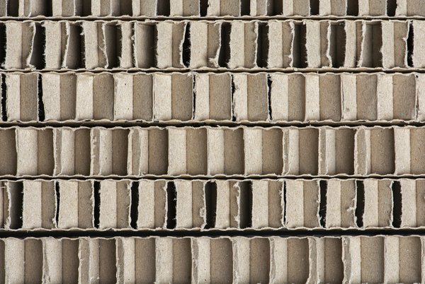 Tout savoir sur le carton alvéolaire : robuste et écologique