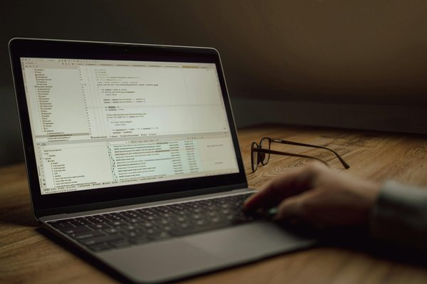 Transformez le contrôle des factures fournisseurs avec l'ia